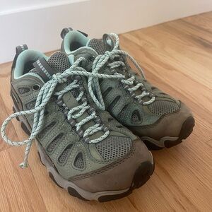 Oboz Women’s Hiking shoes